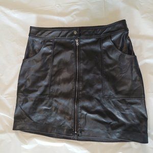 Hollister/Abercrombie and Fitch Social Tourist black leather mini skirt size M